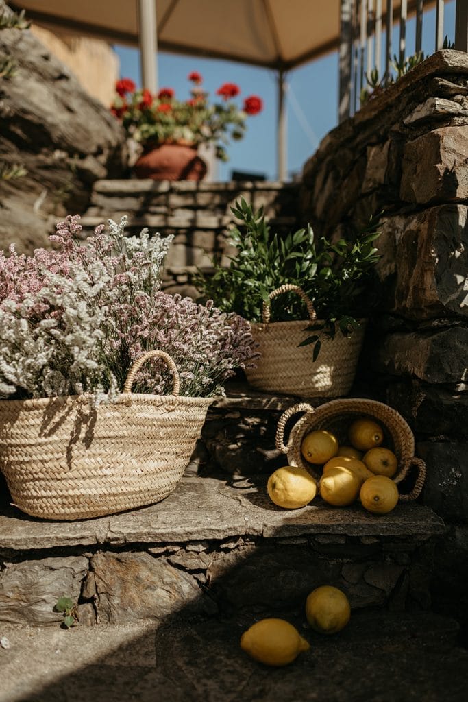 relaxed romance wedding cinque terre italy