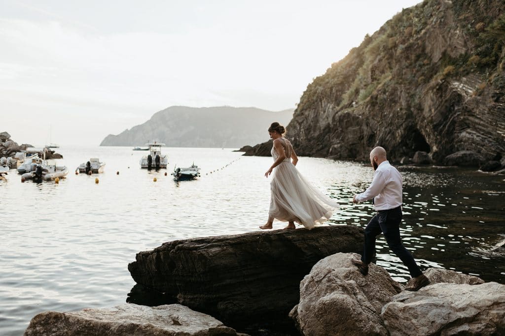 relaxed romance wedding cinque terre italy